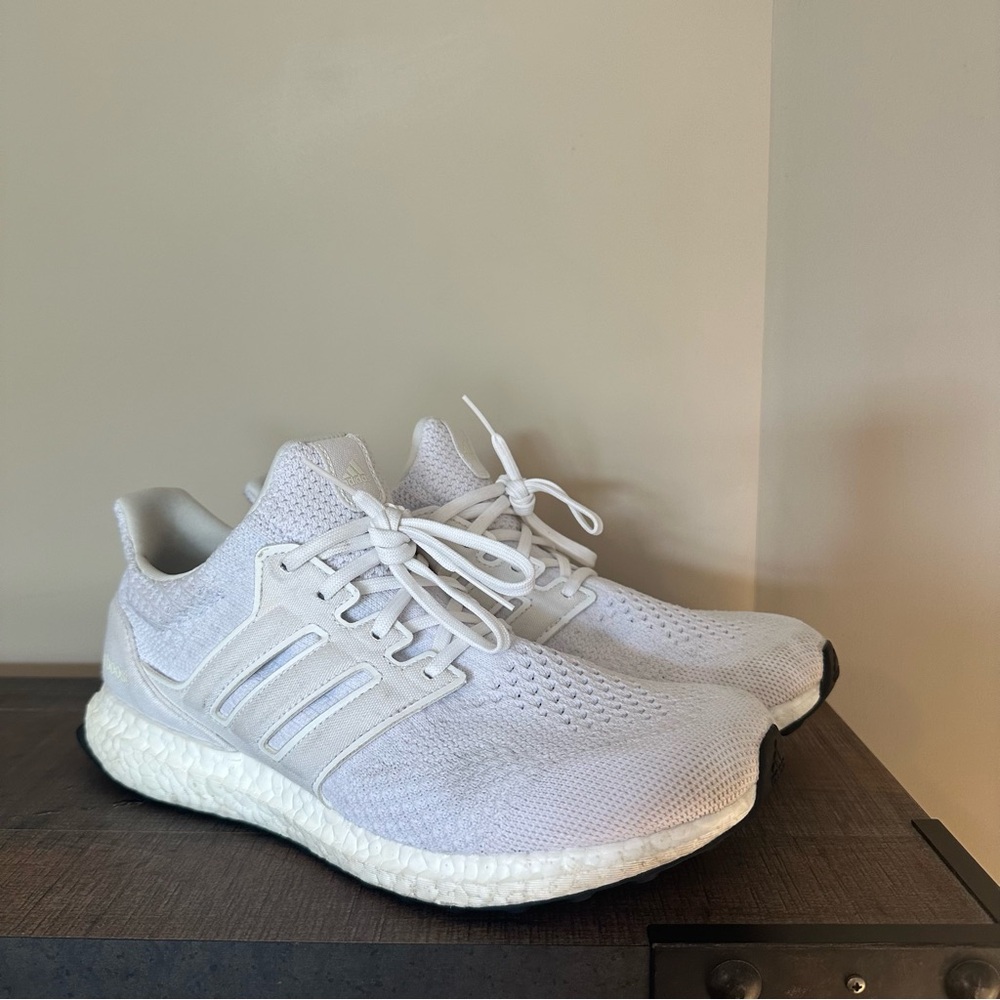 Adidas Ultraboost Men’s Size 10 White
